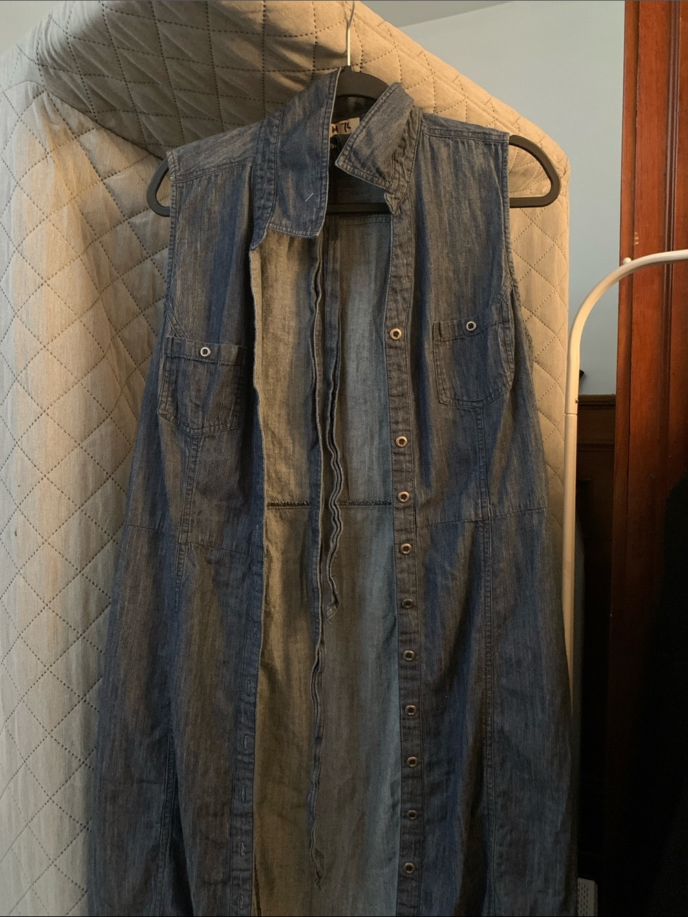 Reitmans Sleeveless Button-Front Denim Dress - Blue